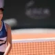 Alt= Yasmine Kabbaj signe une victoire historique au GP Lalla Meryem 2026.