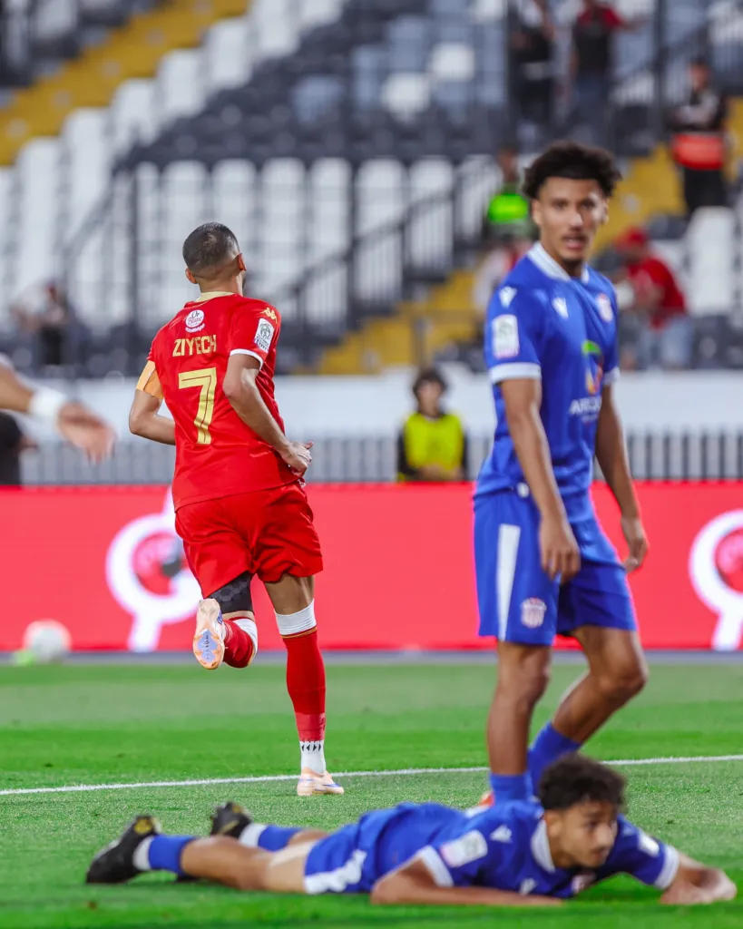 alt= Hakim Ziyech porte le WAC face au Hassania