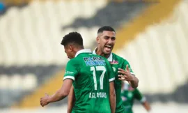 alt= Botola Pro D1 le Raja bat le DHJ et remonte à la 2e place.