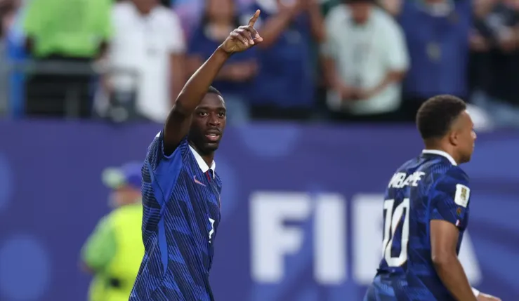 alt= France Irak Mbappé envoie les Bleus en seizième de finale