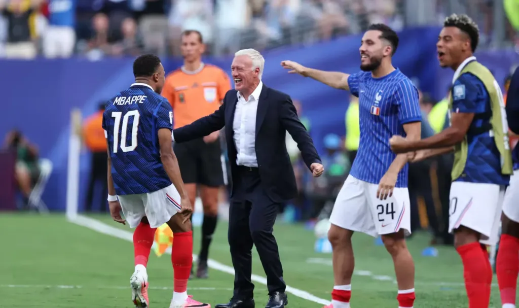 alt= Mbappé qualifie la France en 8es de finale