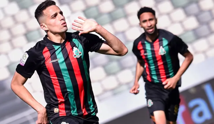 Alt= Botola Pro L'AS FAR prend les commandes le Raja freiné.