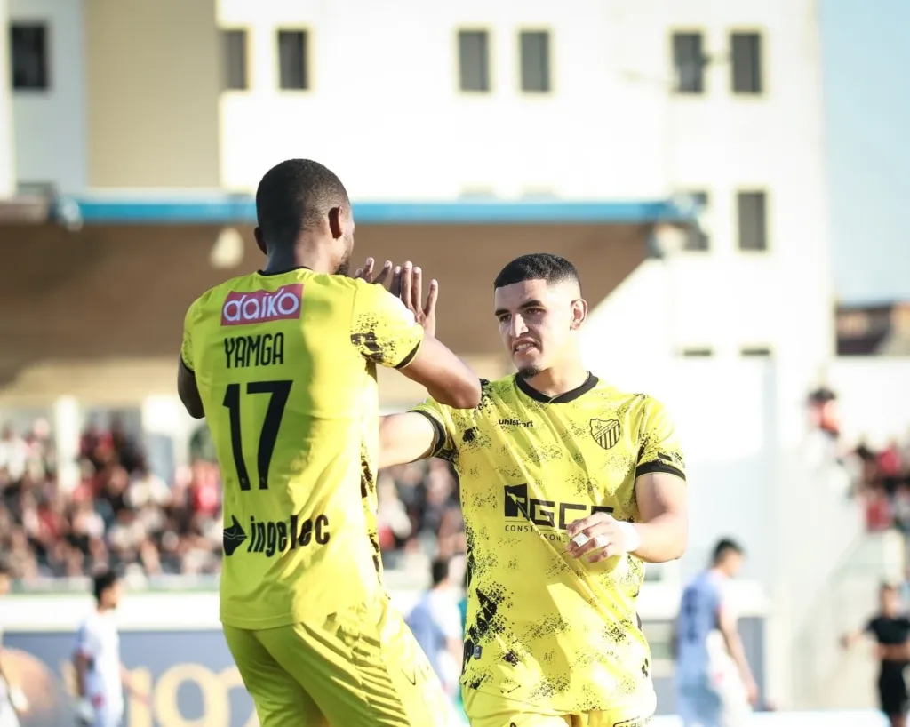 alt= Le MAS prend provisoirement la tête de la Botola