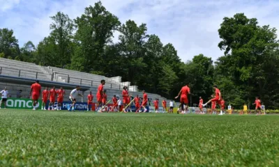 alt= Talbi et Salaheddine avec le groupe avant Maroc Brésil.