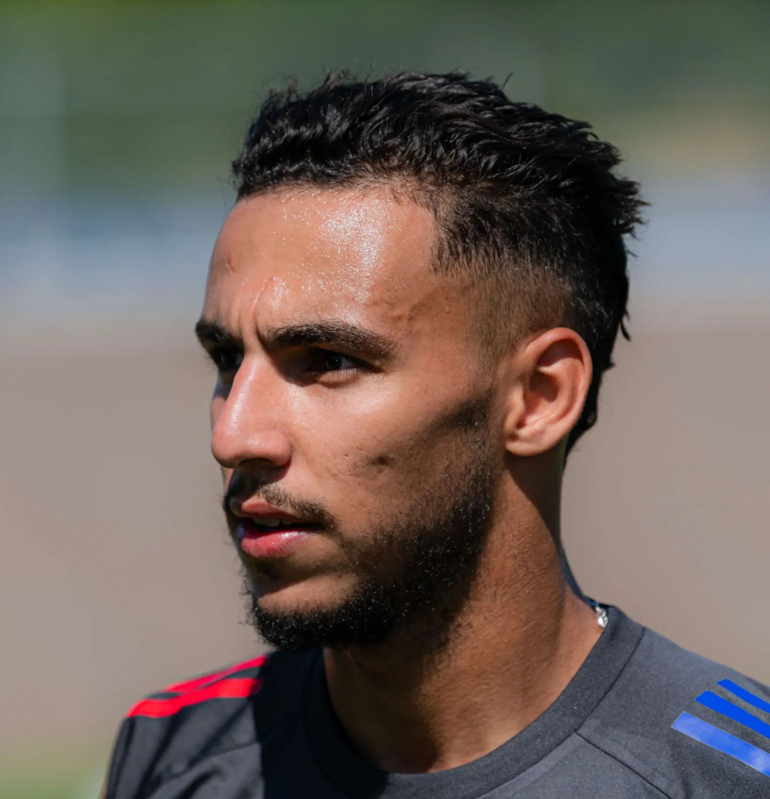 Achraf Laaziri quitte l’OL et rejoint l&rsquo;Ittihad de Tanger pour relancer sa carrière
