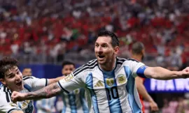 alt= Messi prend sa retraite internationale.