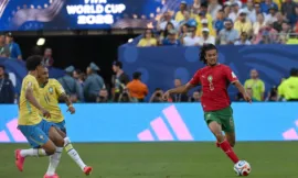 alt= Ayyoub Bouaddi proche de Manchester City