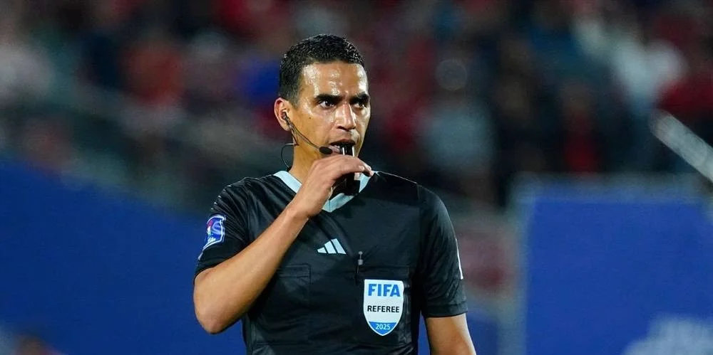 alt= Jalal Jayed désigné 4e arbitre de la petite finale Frabce - Angleterre.