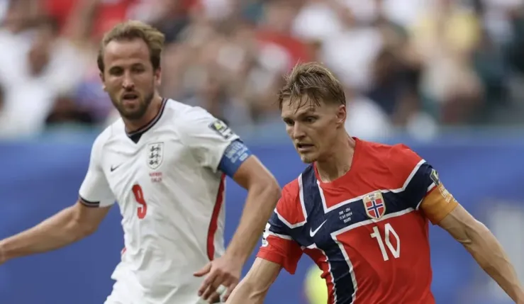 alt= Bellingham propulse l'Angleterre en demi finale