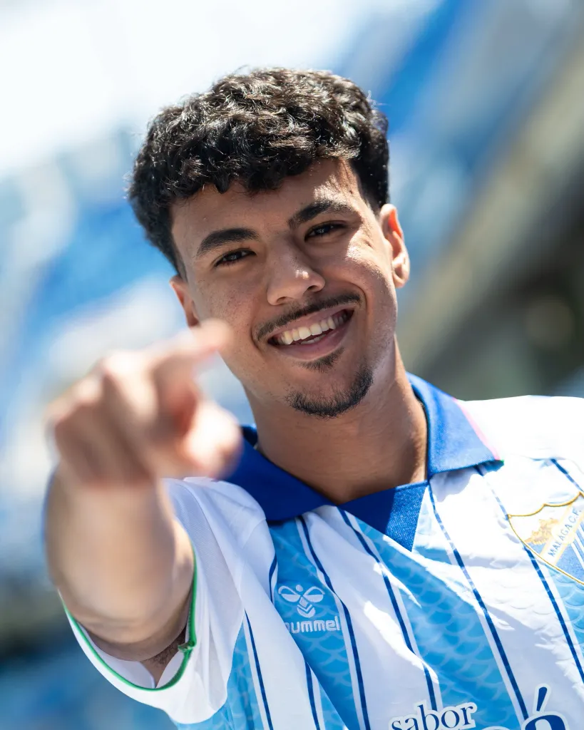 Alt= Adam Aznou rejoint Malaga