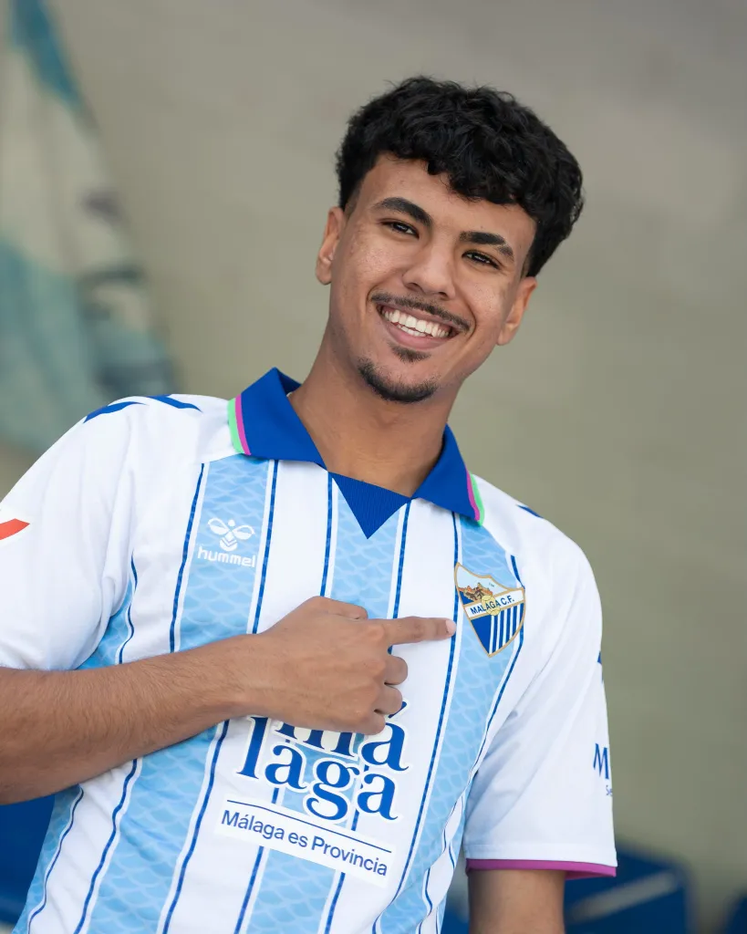 Alt= Adam Aznou rejoint Malaga