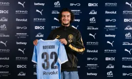 Alt= Ayyoub Bouaddi livre ses premières impressions à City