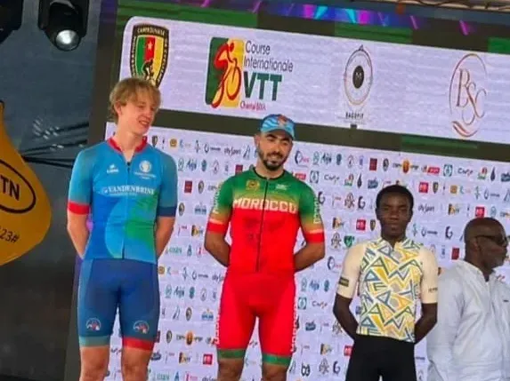 Alt= Ibrahim Essabahy remporte le GP Chantal Biya.