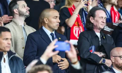 Alt= Houssine Kharja défend Infantino.