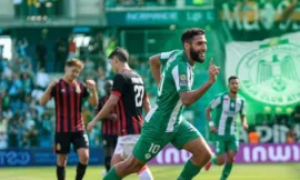 Alt= Nabil Alioui proche du Raja