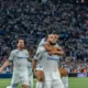 Alt= L'OM débute par une victoire face à Strasbourg