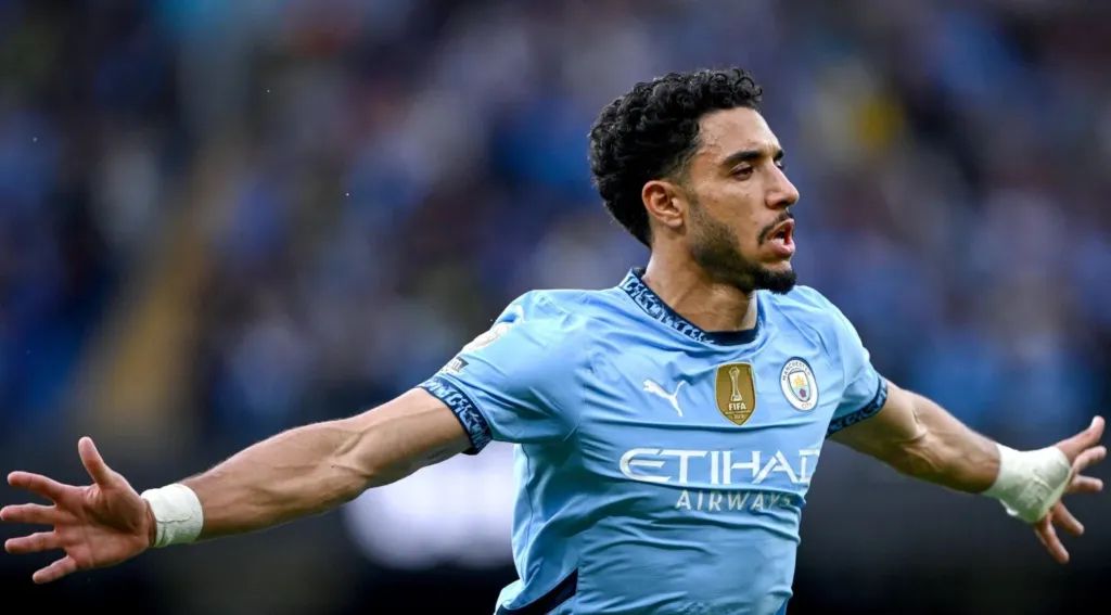 Alt= Omar Marmoush va rejoindre Tottenham en prêt avec option d'achat.