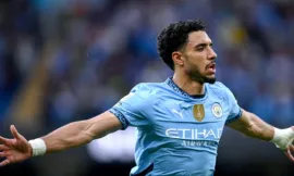 Alt= Omar Marmoush va rejoindre Tottenham en prêt avec option d'achat.