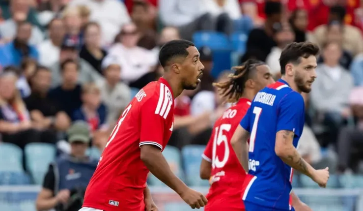 Alt= PSG Manchester United