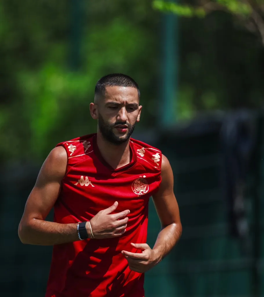 Alt= Ziyech écarté par Paulo Brito : la tension monte au WAC.