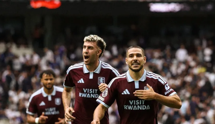 ALT= Aston Villa Tottenham Premier League.