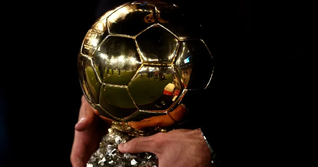 Alt= Ballon d’Or 2026 la liste des 30 joueurs nommés.