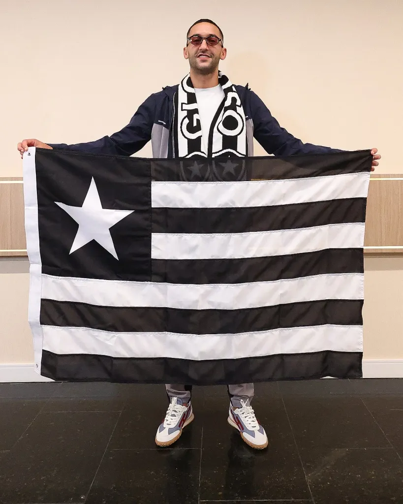 ALT= Hakim Ziyech à Botafogo.