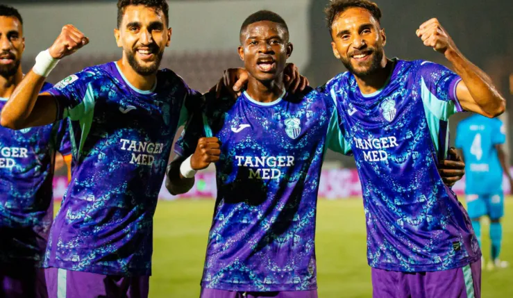 ALT= Amal Tiznit Ittihad Tanger Botola.