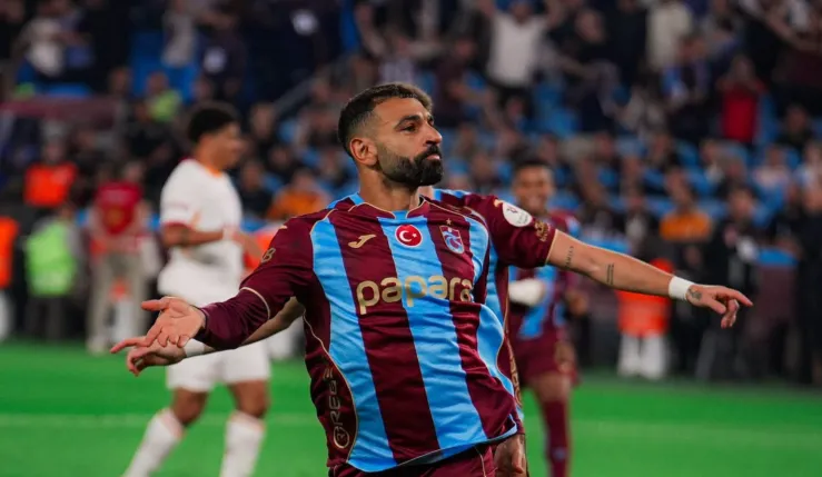 ALT= Mohamed Salah Trabzonspor Galatasaray.