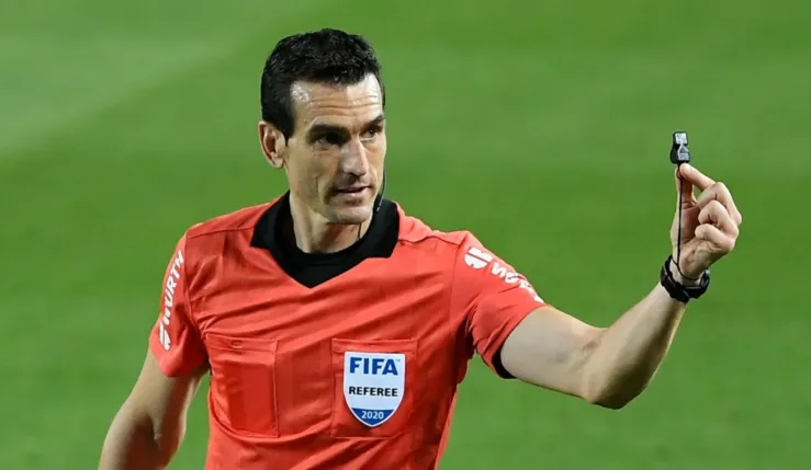 ALT= Juan Martínez Munuera Clasico
