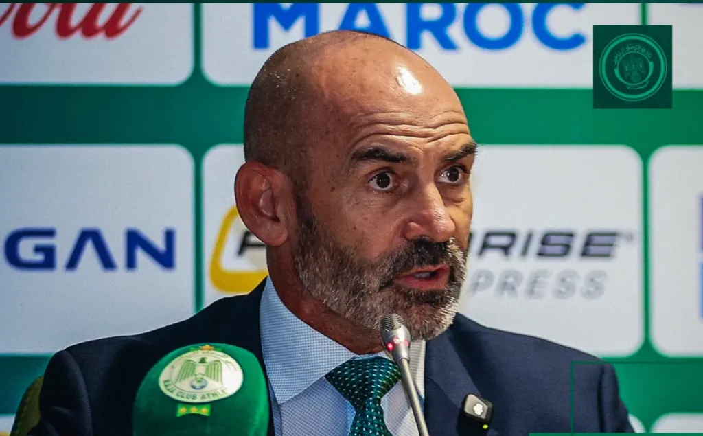 ALT= Paco Jemez Raja Casablanca supporters 2026.